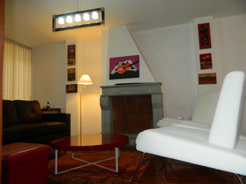 Itsahome Apartments - Torre Santos キト 部屋 写真